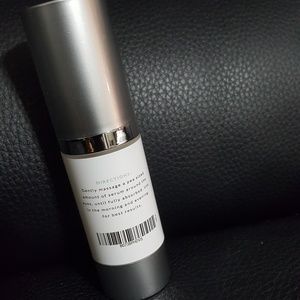 pure biology premium total eye cream